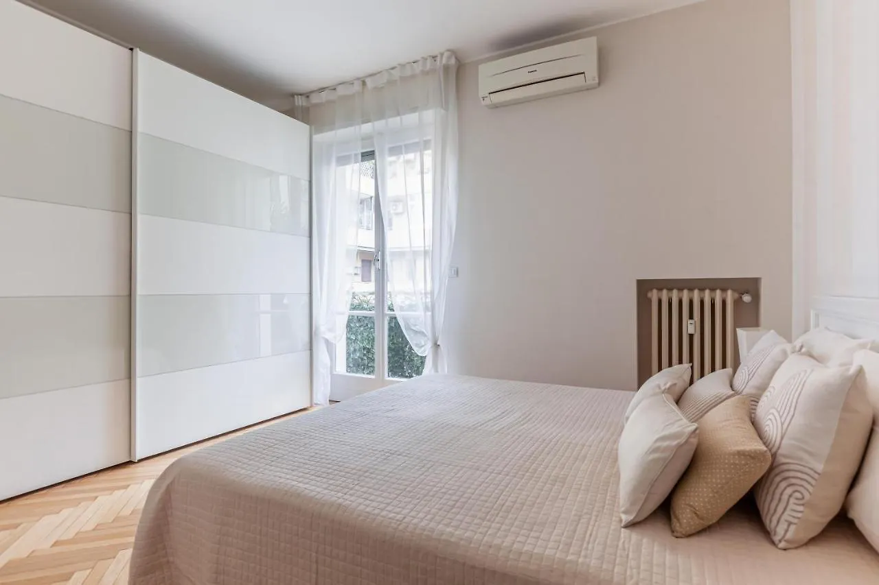 Bright Apt In Milano Citta Studi - 2 Balconiesアパートメント アパート ミラノ